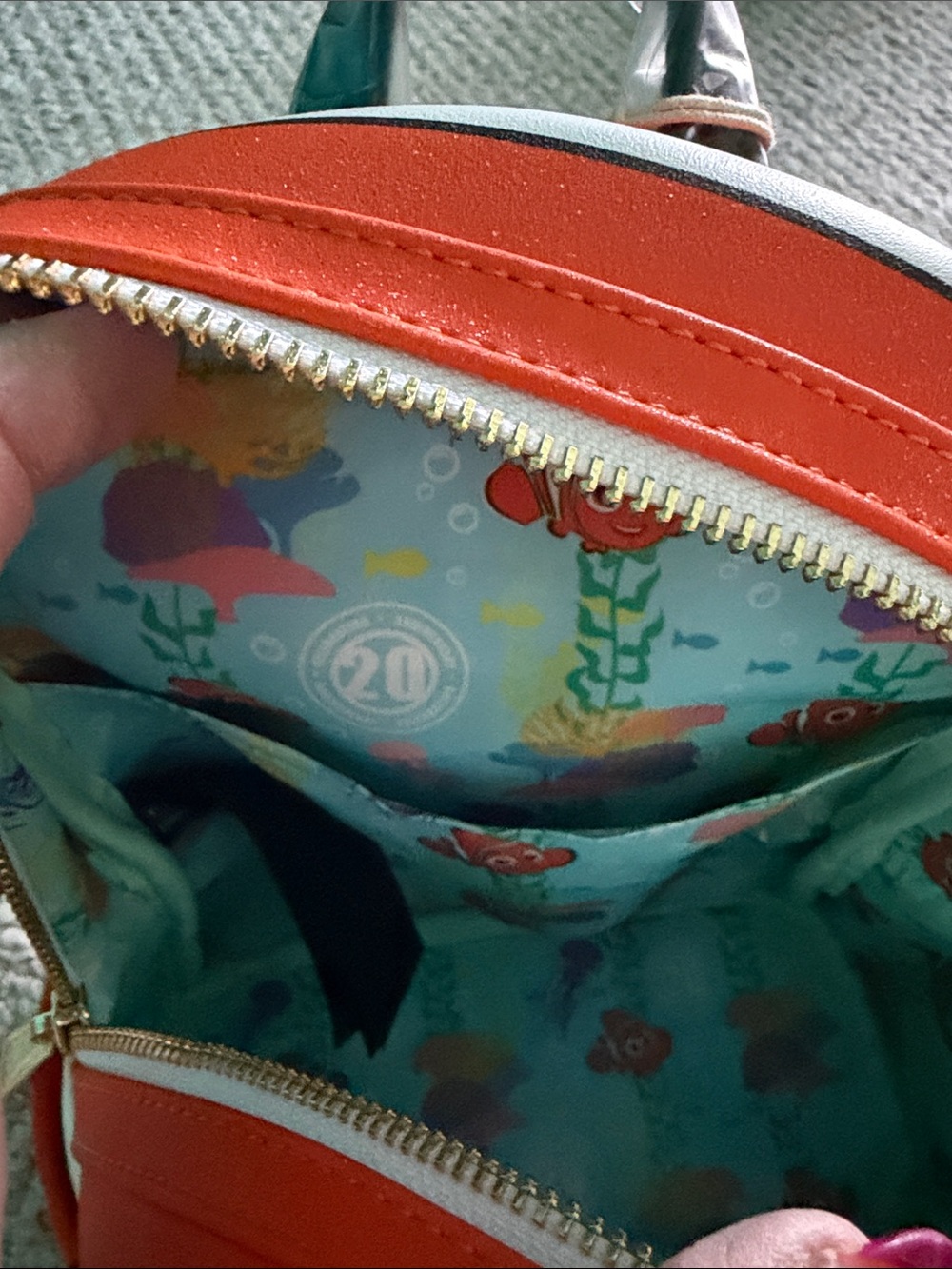 Loungefly Finding Nemo Backpack - Picture 9 of 10